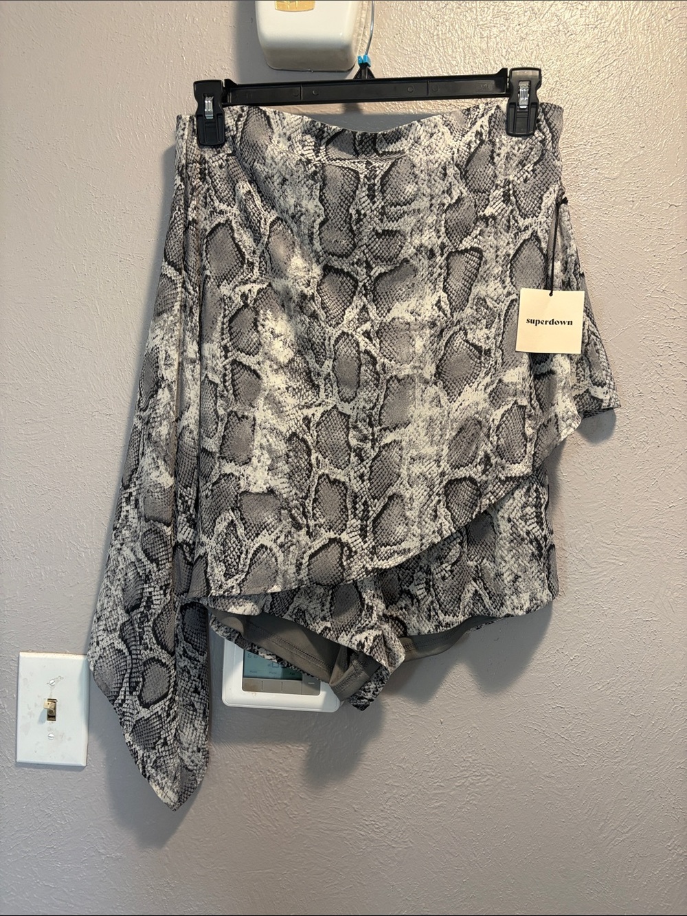 Superdown Women's Snake Print Asymmetric sleeveless romper - Gray